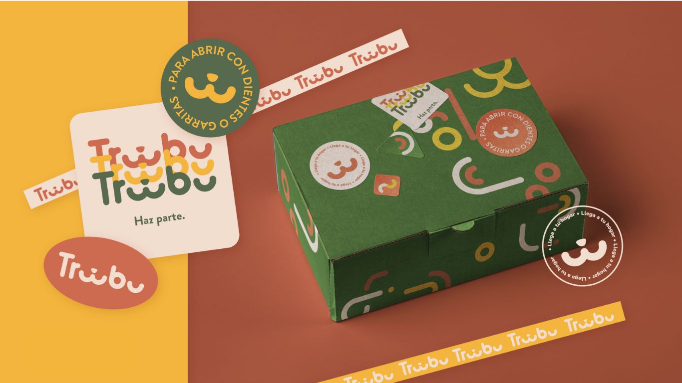 Proceso de diseño de marca para Tribu, ecommerce de mascotas. Colores y gráficos representan la esencia moderna y alegre de la marca. #TribuPets #DiseñoDeMarca
